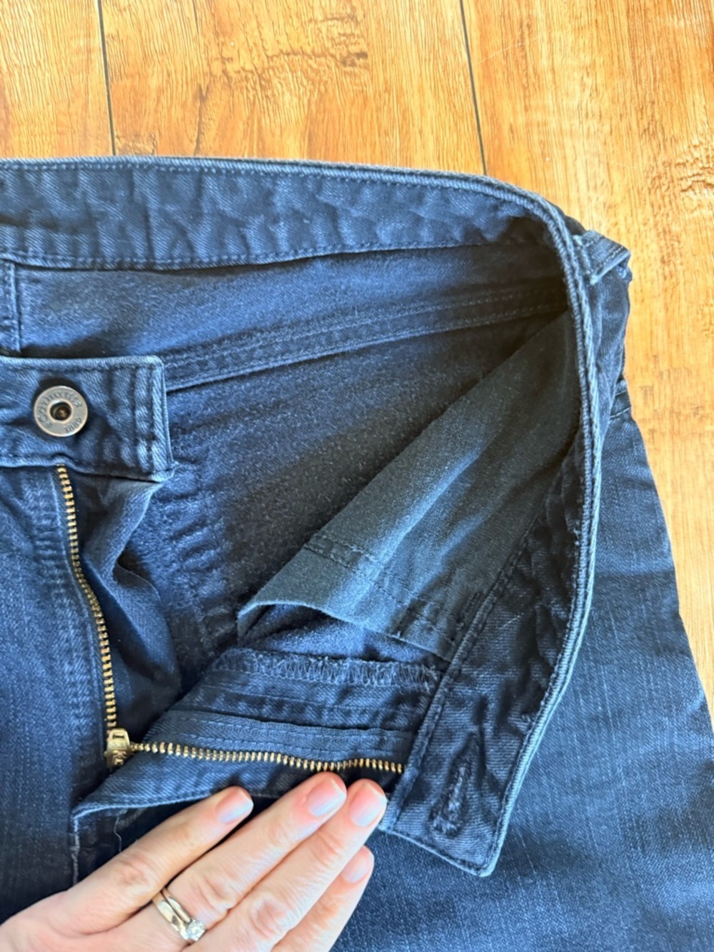 CARHARTT Women’s Black Straight Original Fit Cropped Short Jeans Size 6 - Picture 4 of 10
